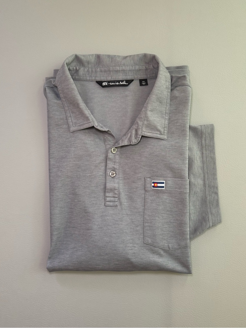 Travis Mathew Colorado Flag Short Sleeve Golf Polo Shirt Men's XXL Heather Grey